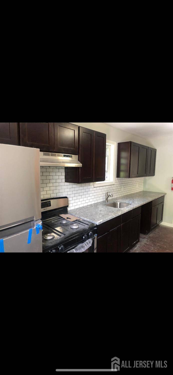 Perth Amboy, NJ 08861,46 Commerce ST