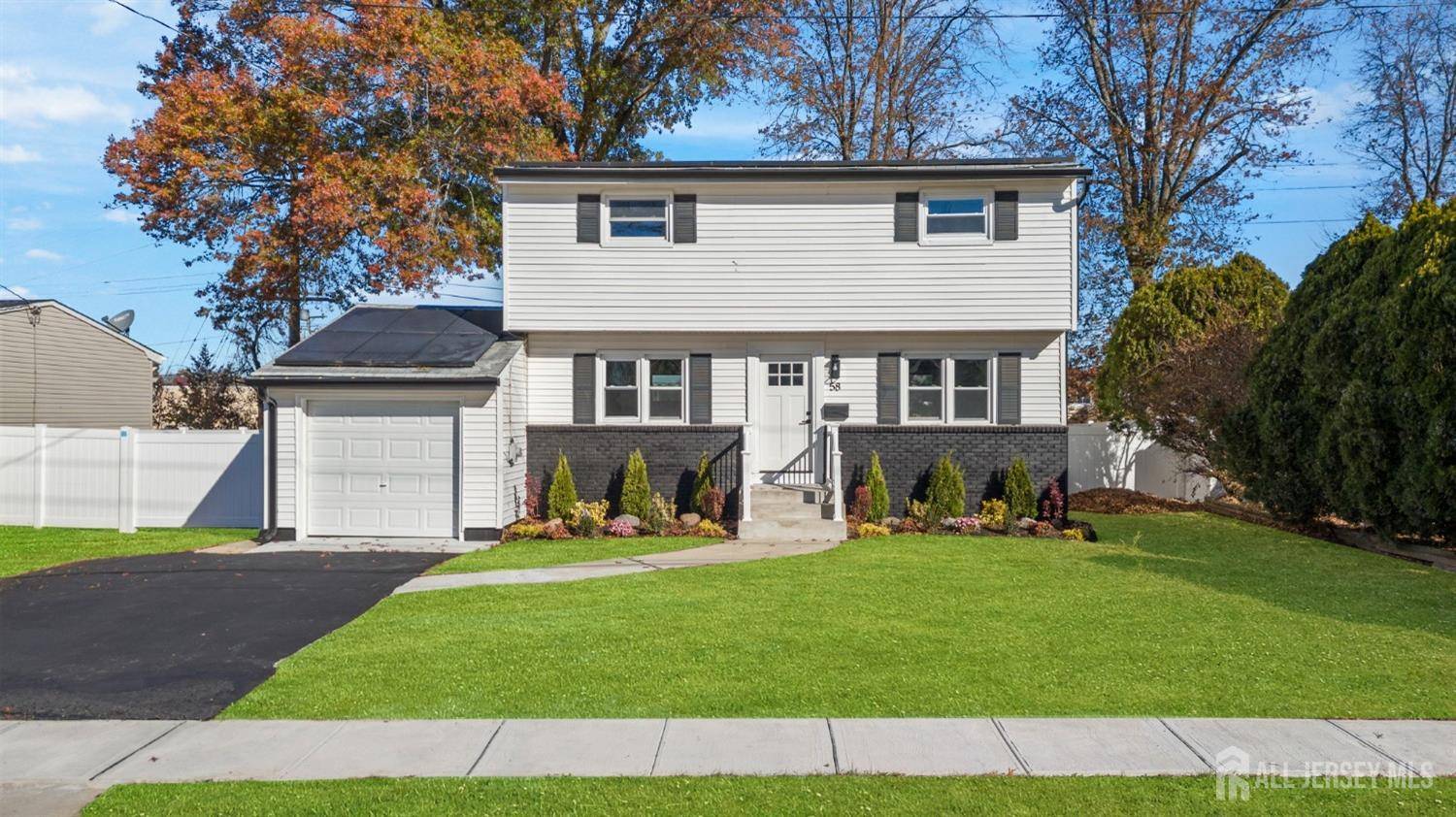 58 Piedmont DR, Old Bridge, NJ 08857