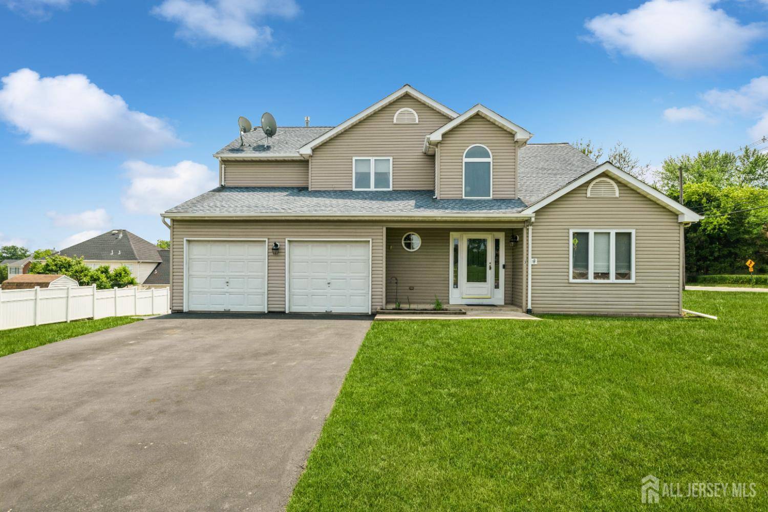 3 Samuel DR, South River, NJ 08882