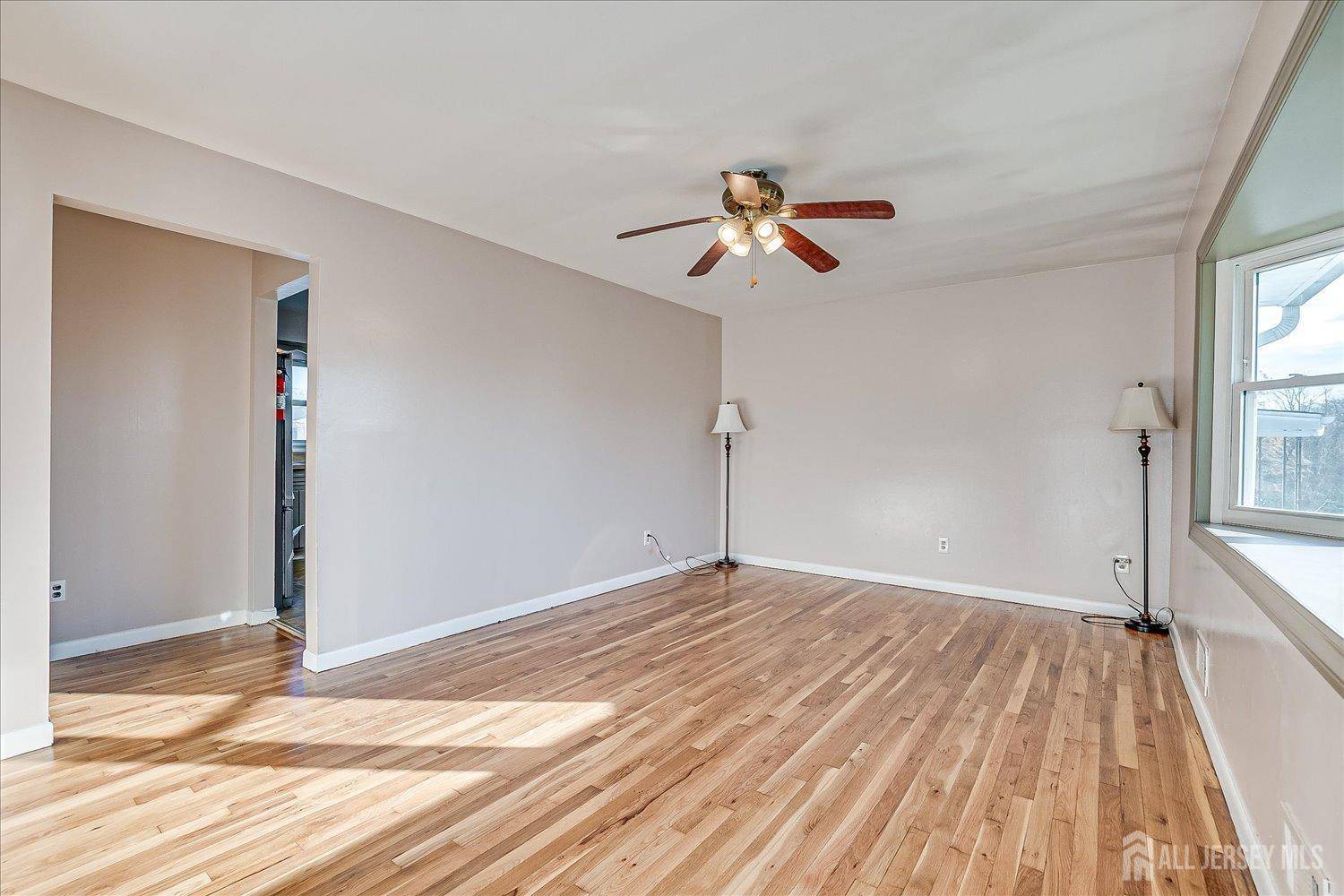 Iselin, NJ 08830,255 E George PL E