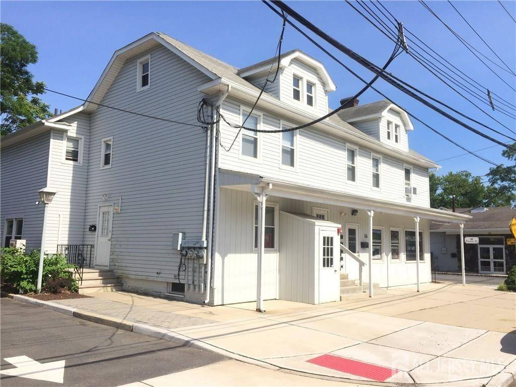 East Brunswick, NJ 08816,16 Emerson ST #5