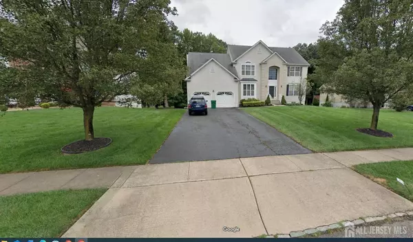 54 McFarlane CIR, Monroe, NJ 08831