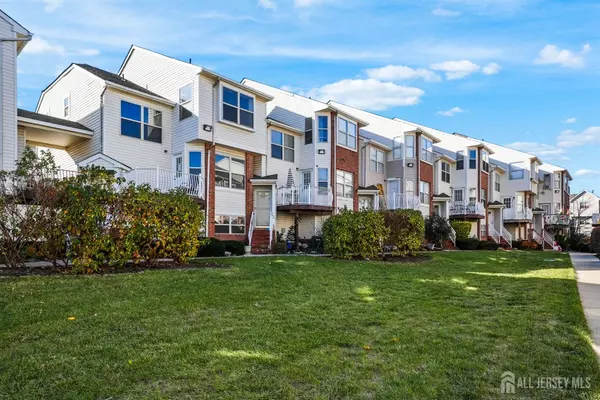 800 Harbortown BLVD, Perth Amboy, NJ 08861