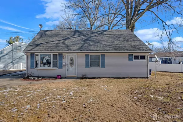 52 Markham RD, Edison, NJ 08817