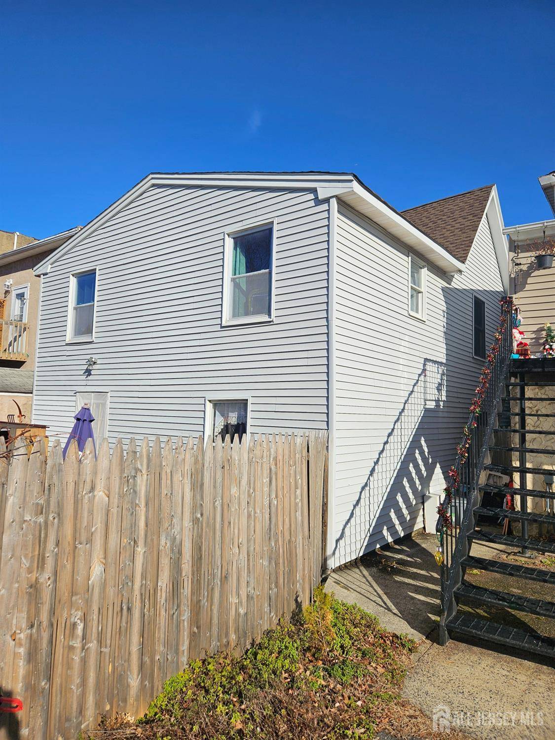 South Amboy, NJ 08879,128-128 S Broadway