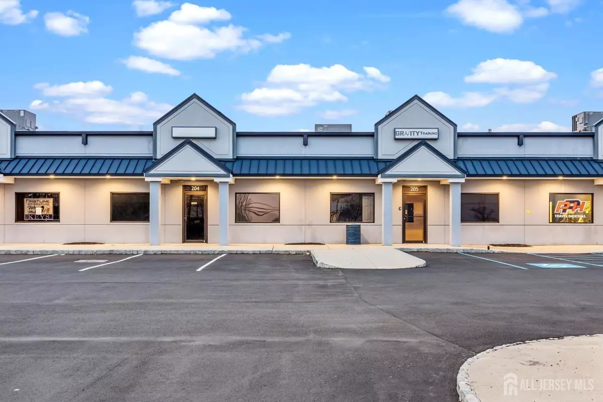 South Brunswick, NJ 08831,891 Cranbury South River RD #202