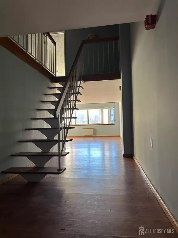 Perth Amboy, NJ 08861,40 fayette ST #40