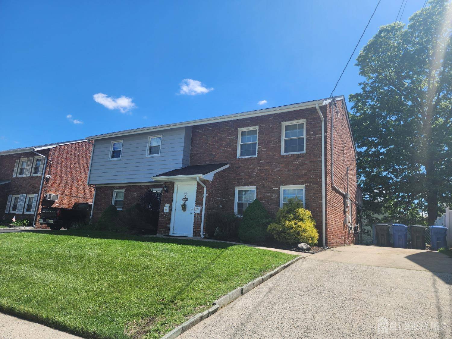 98 Garfield AVE #2, Colonia, NJ 07067
