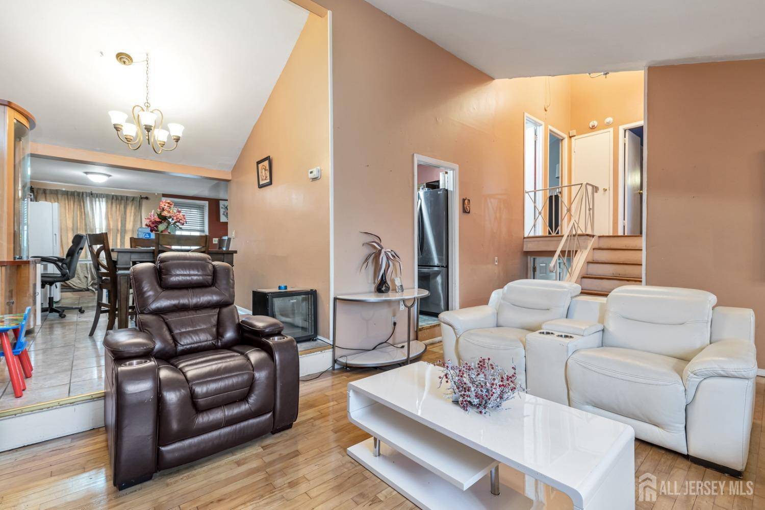 Sayreville, NJ 08859,31 Florence DR