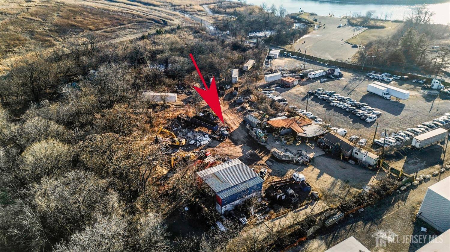 381 Meadow RD, Edison, NJ 08837