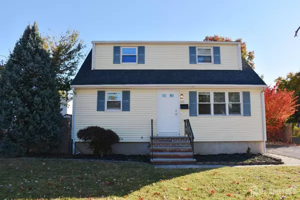 200 2nd ST, Middlesex, NJ 08846