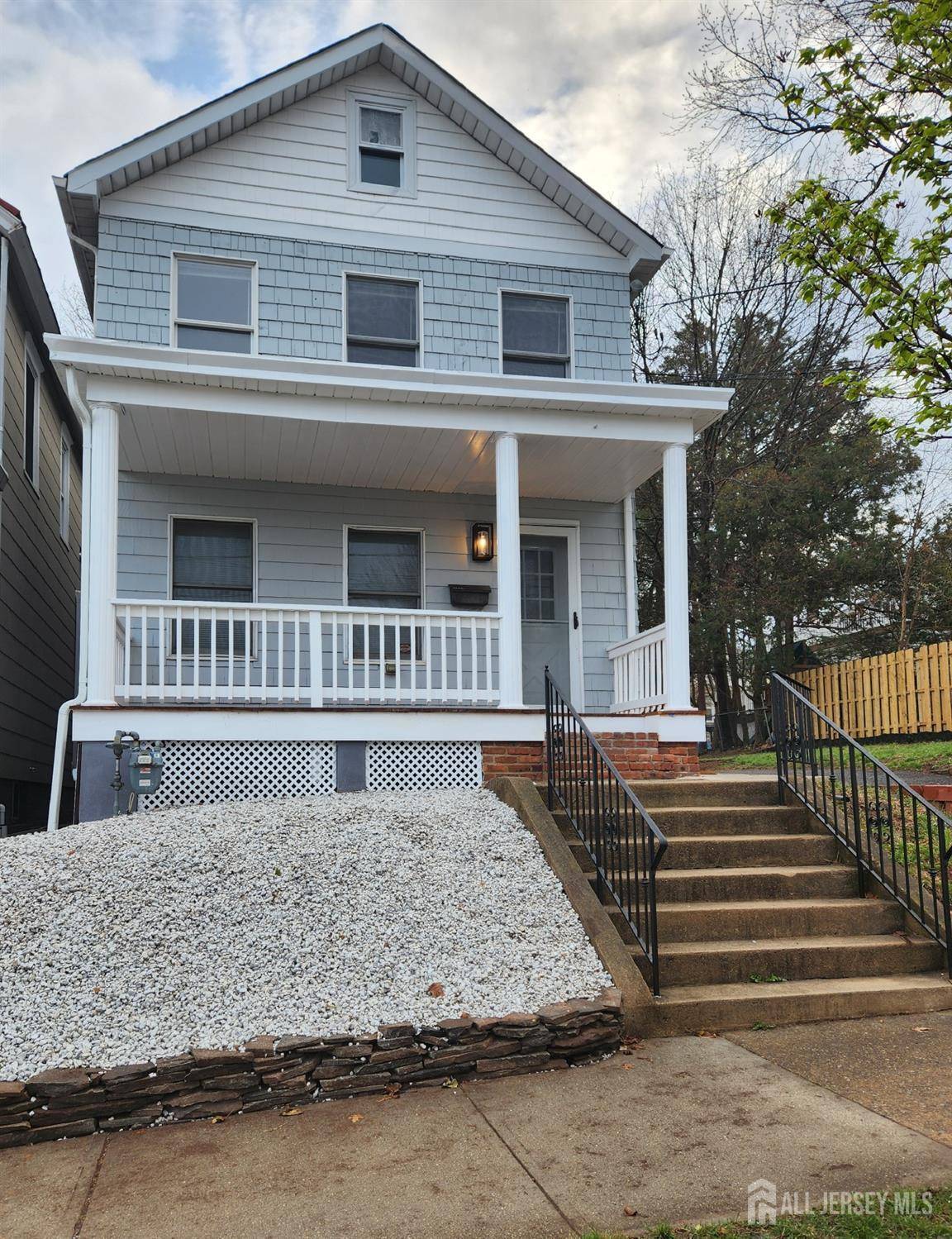53 Suydam ST, New Brunswick, NJ 08901