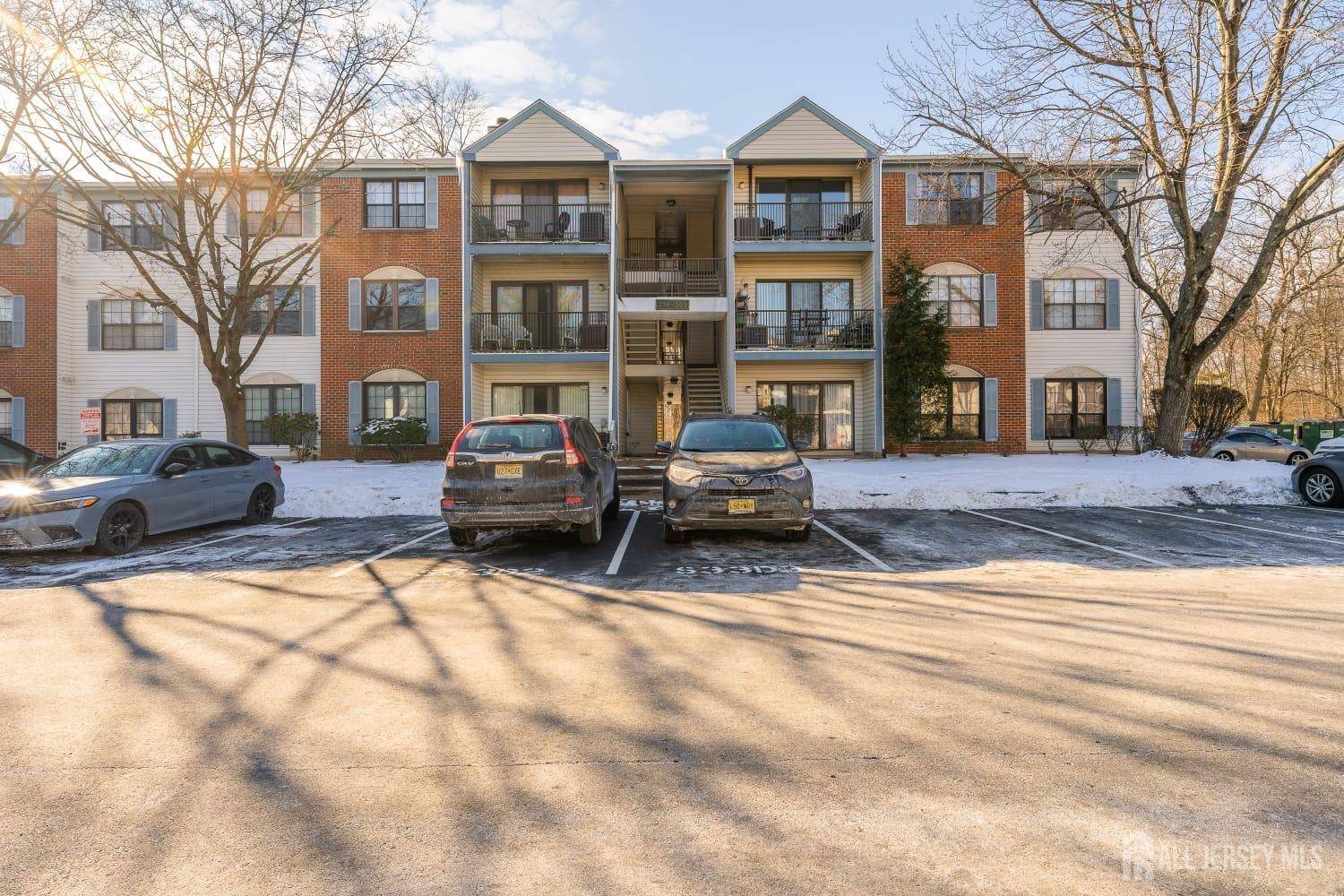 307 HAMPSHIRE CT #307, Piscataway, NJ 08854