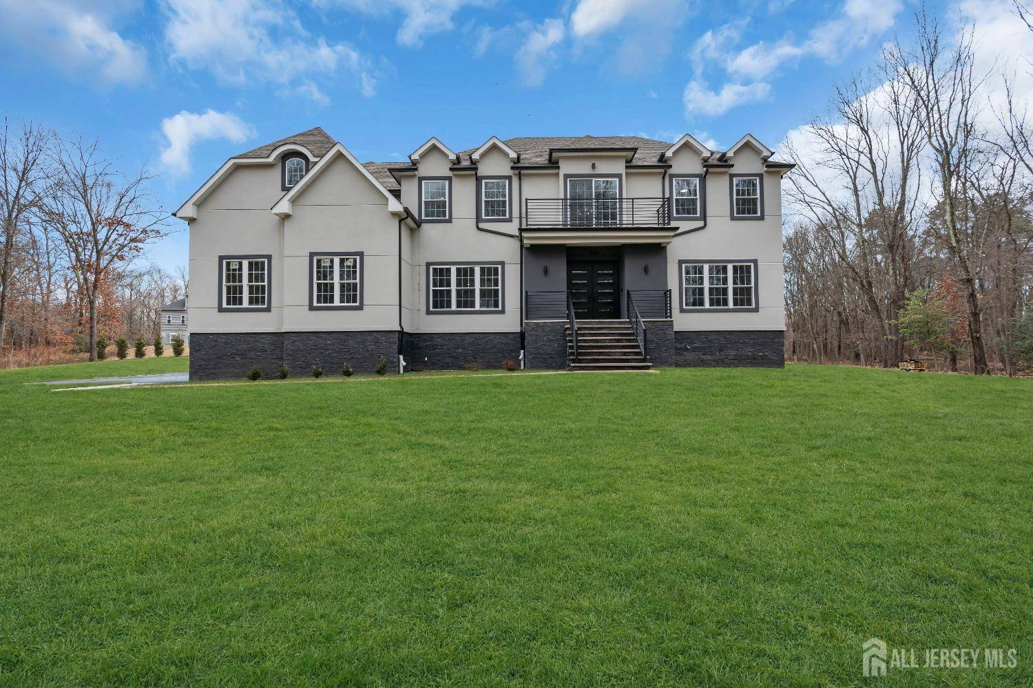 East Brunswick, NJ 08816,131-B Dutch RD