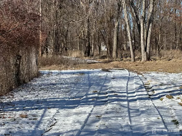 Piscataway, NJ 08854,52 School ST