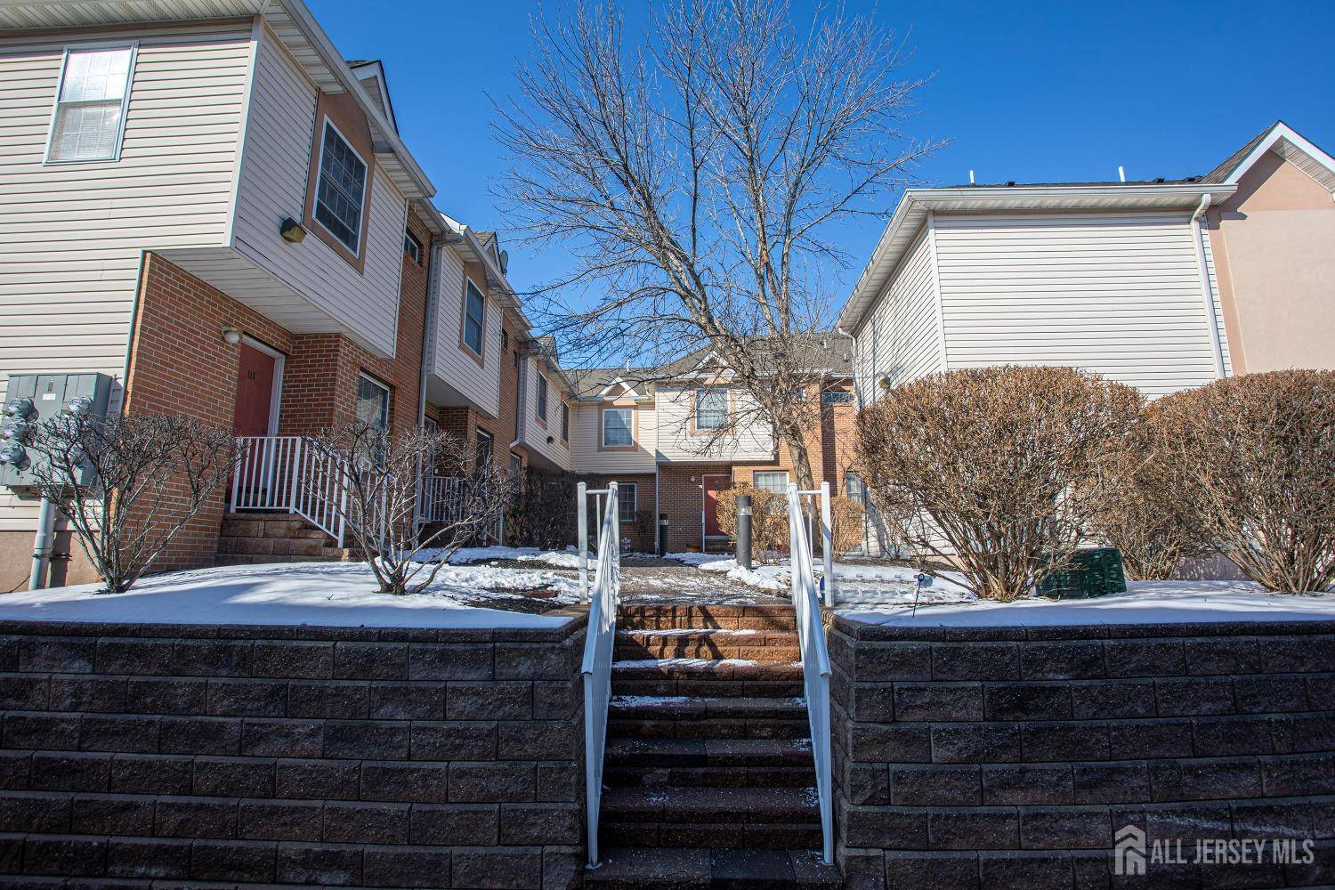 124 Adamecs WAY, South Amboy, NJ 08879