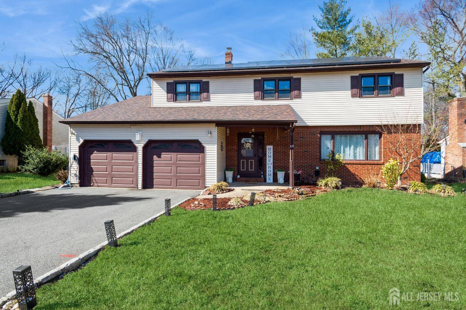 24 Sandalwood DR, Edison, NJ 08820
