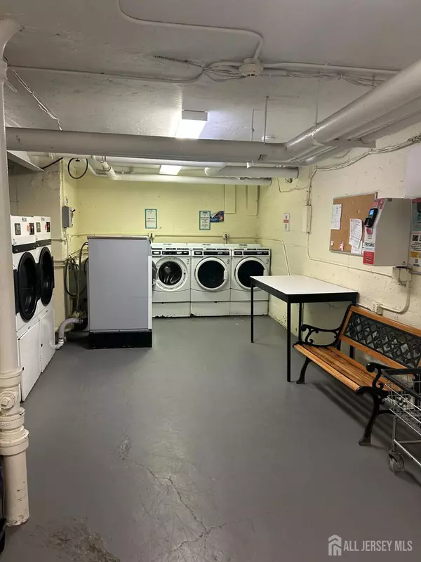 Fort Lee, NJ 07024,2329 Hudson TER #C13