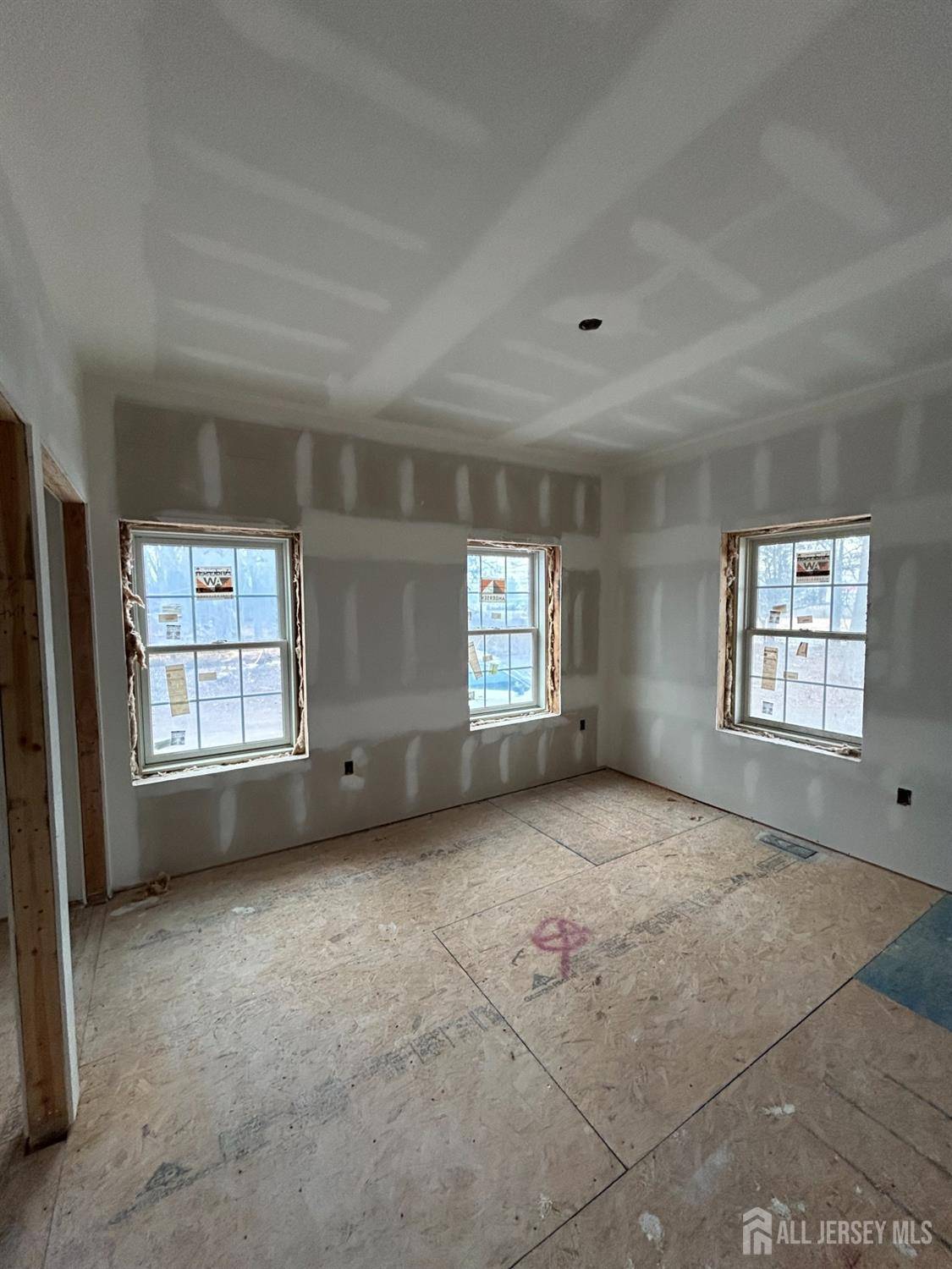 Readington, NJ 08853,816 Rt 202 HWY