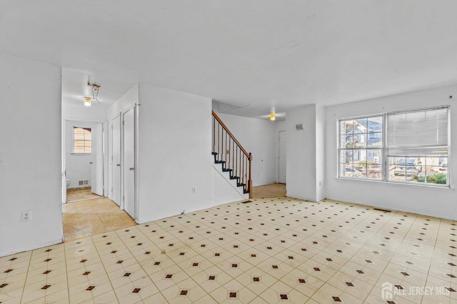 Sayreville, NJ 08859,63 Scarlet DR