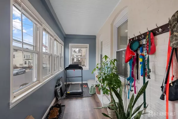 Carteret, NJ 07008,76 Sharot ST