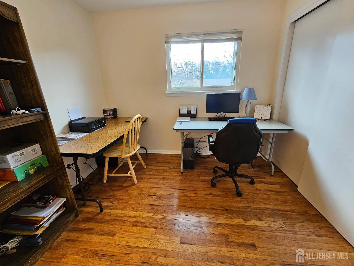 Edison, NJ 08817,2 BROOKSIDE RD