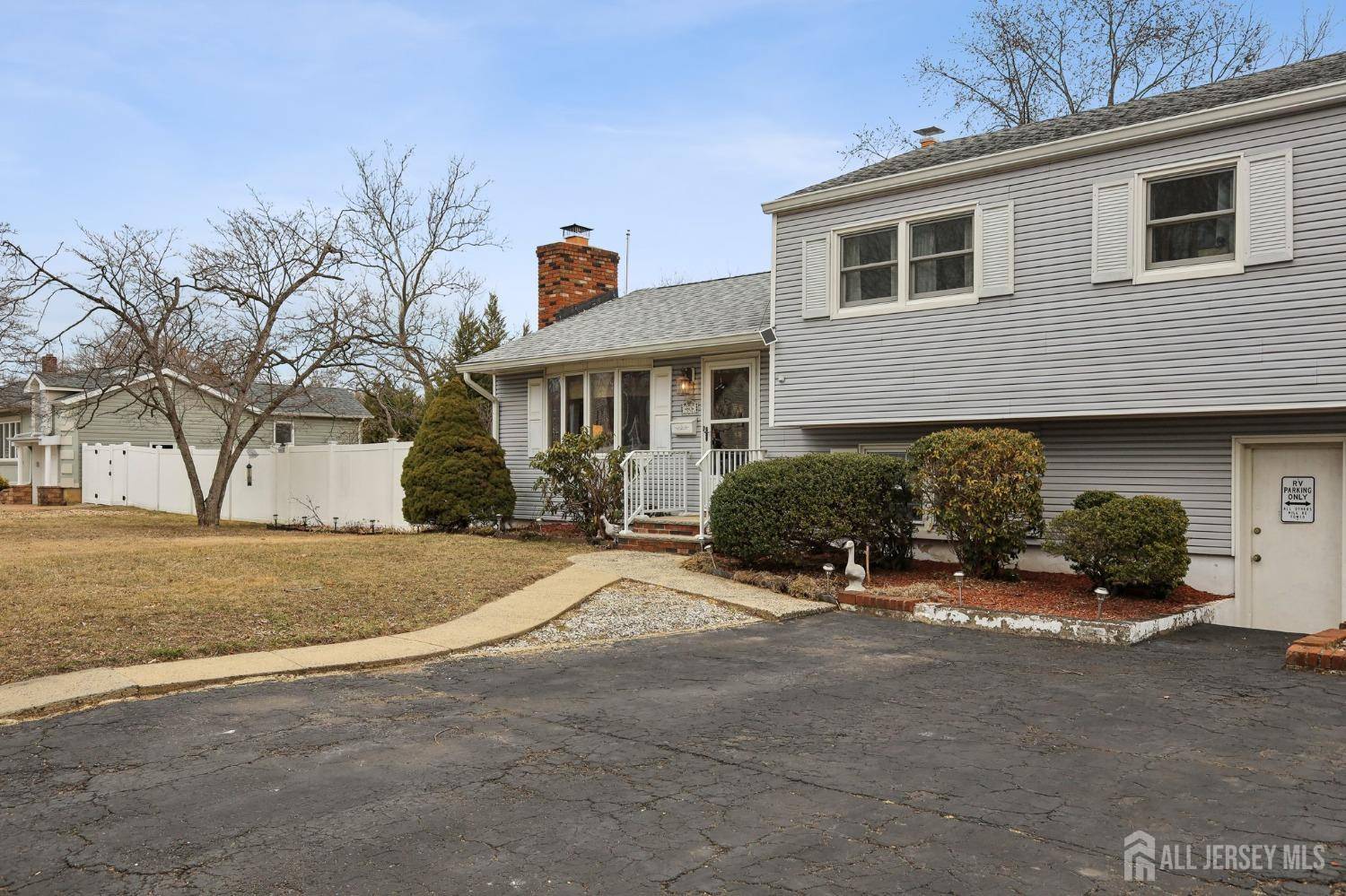 80 Easton AVE, Spotswood, NJ 08884