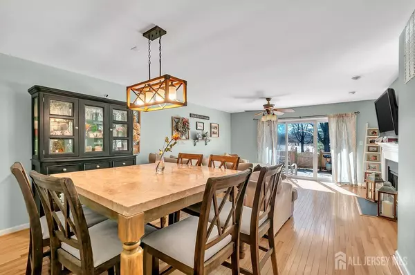 51 REGAL DR, South Brunswick, NJ 08852