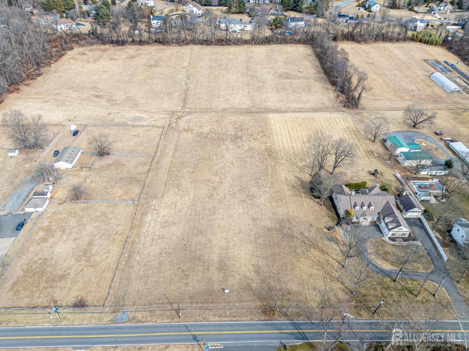 South Brunswick, NJ 08902,67 Davidson Mill RD