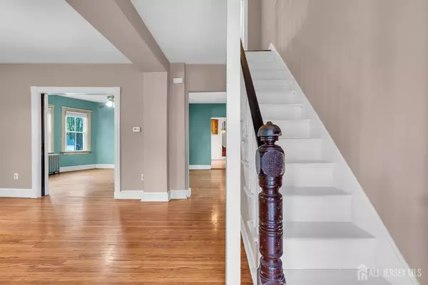 South River, NJ 08882,263 Main ST