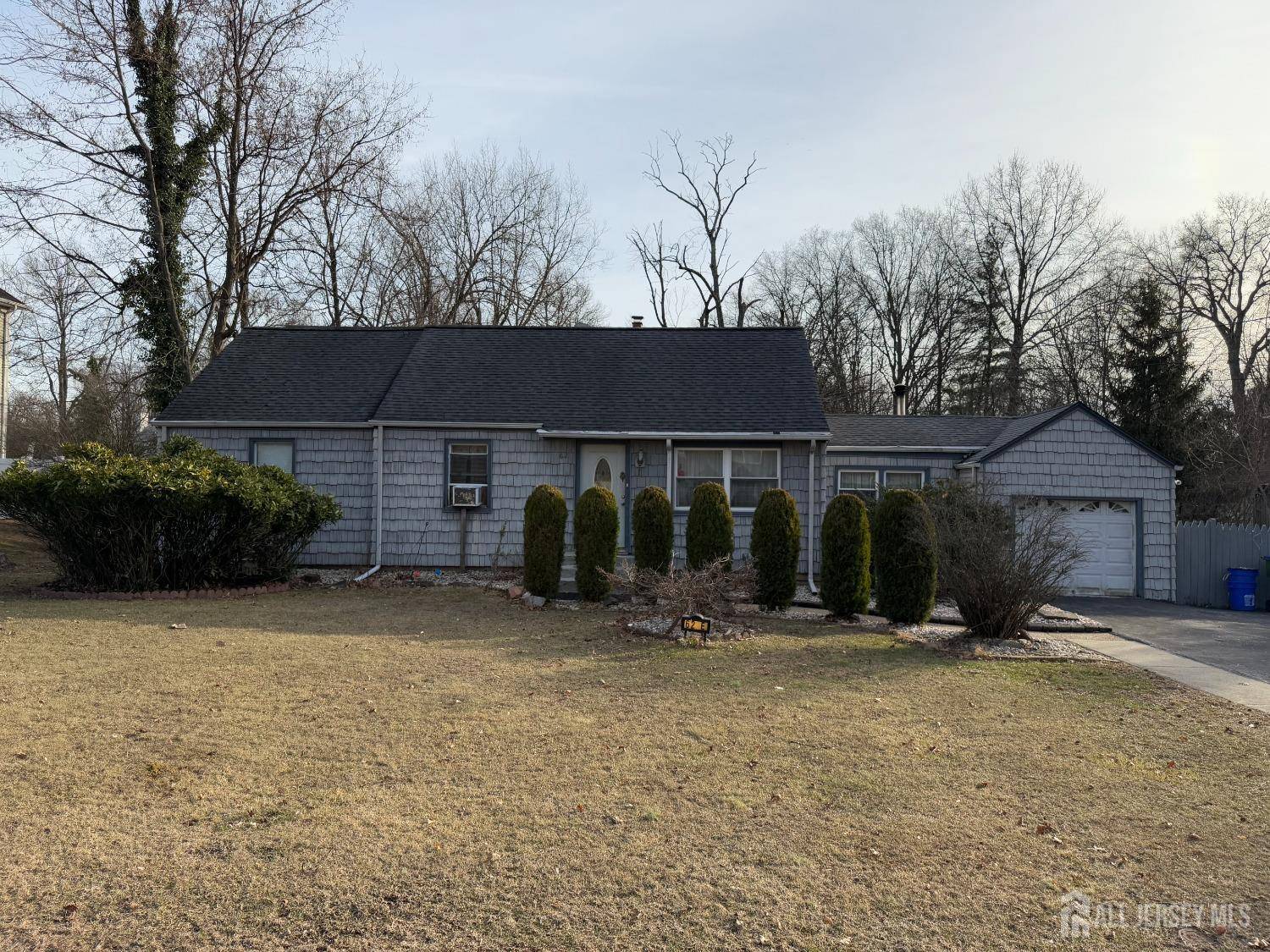 62 Marlin AVE E, Edison, NJ 08820