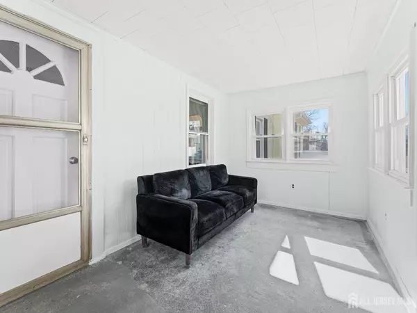 Union Beach, NJ 07735,602 SYDNEY AVE