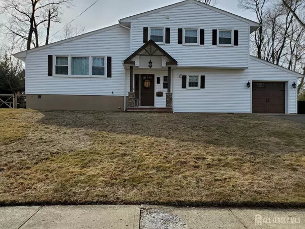 12 Watchung RD, East Brunswick, NJ 08816