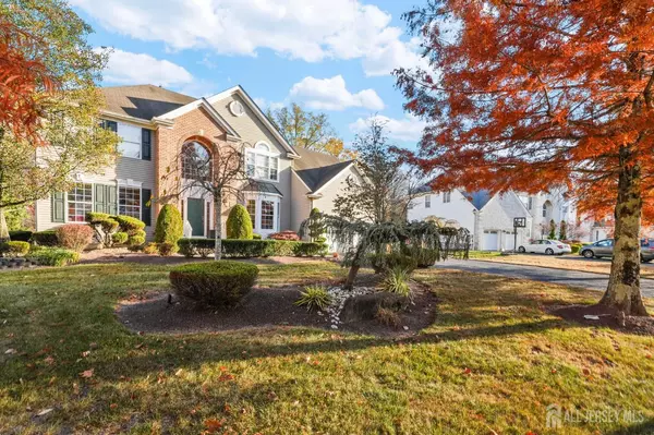 34 Spruce Meadows DR, Monroe, NJ 08831