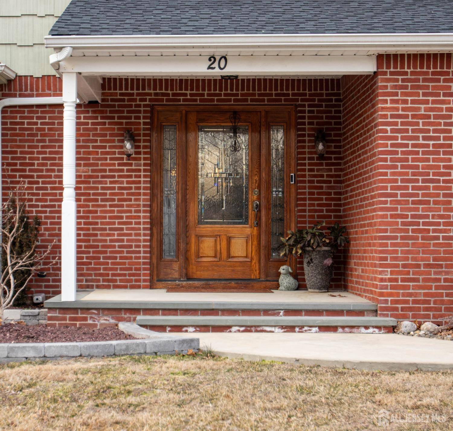 East Brunswick, NJ 08816,20 Wedgewood CT