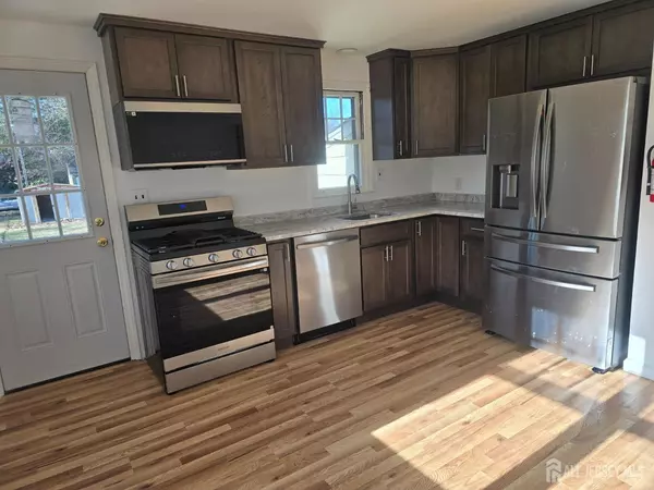 South Plainfield, NJ 07080,1712 Kenyon AVE