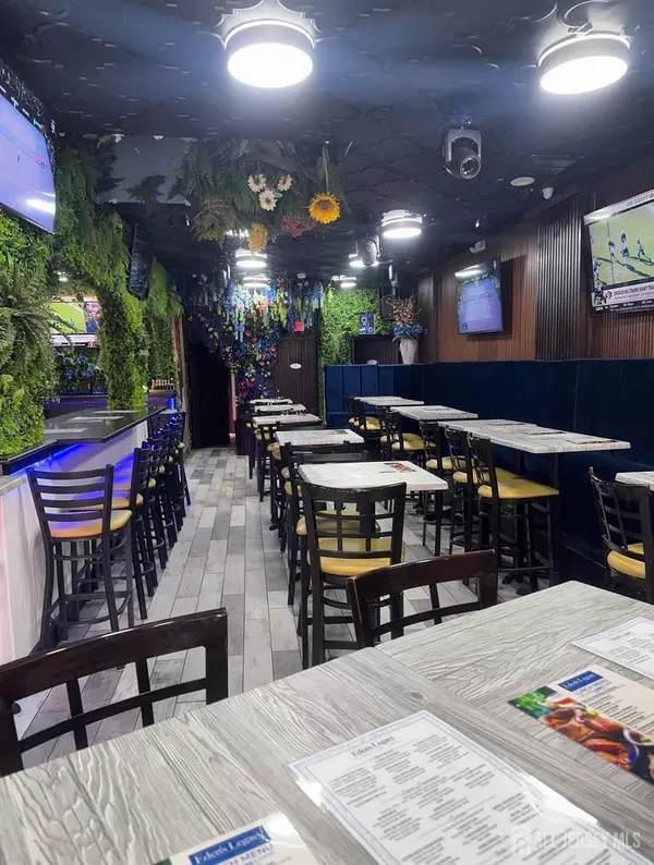 Perth Amboy, NJ 08861,462 Amboy AVE