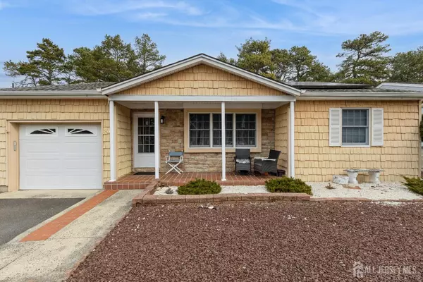 Toms River, NJ 08757,24 Edgewater DR