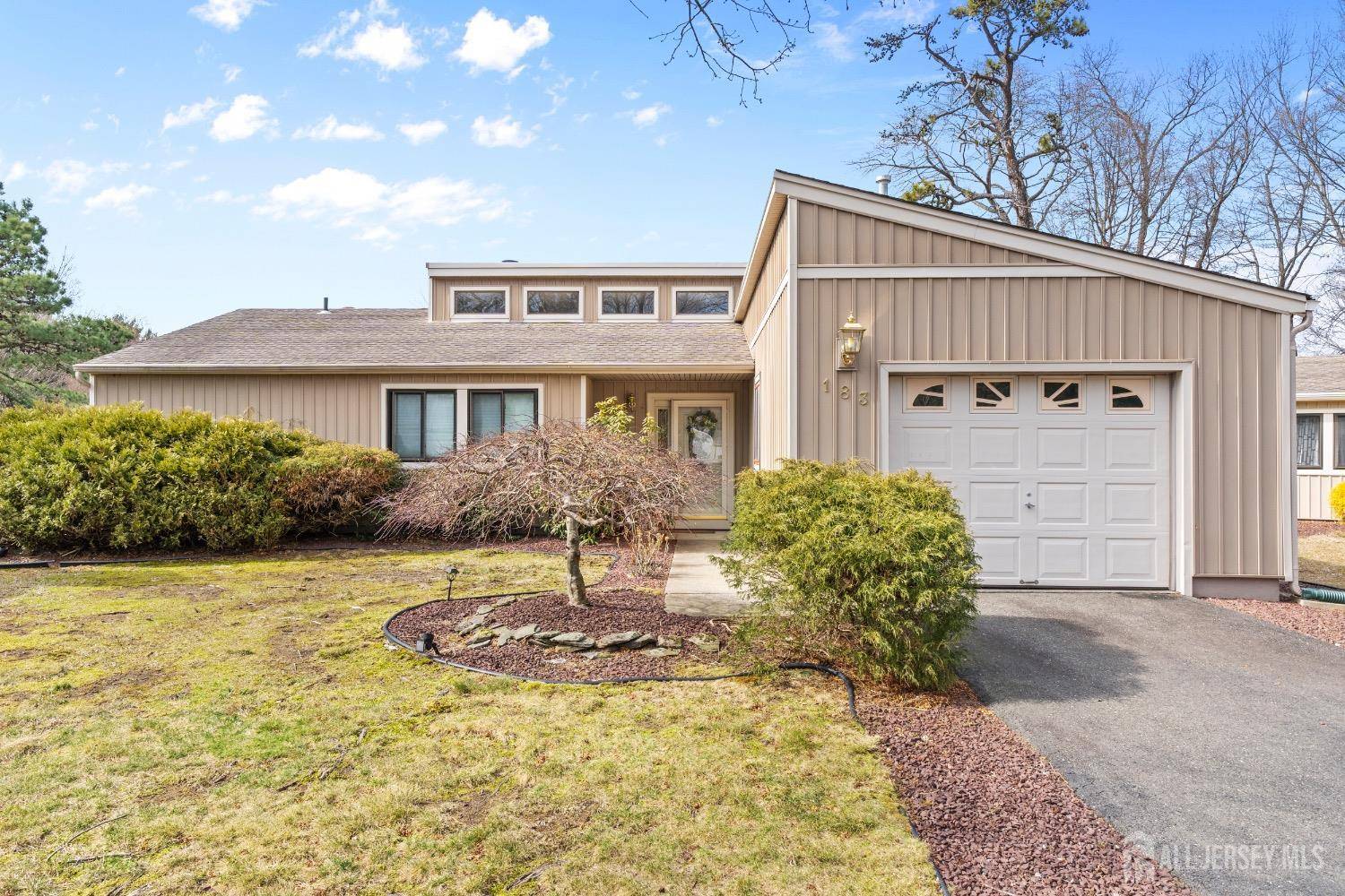 183 Hidden CT, Old Bridge, NJ 08857