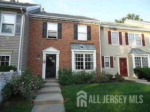 359 Hadleigh LN, North Brunswick, NJ 08902