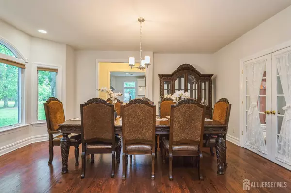 Colts Neck, NJ 07722,5 Ramapo CT