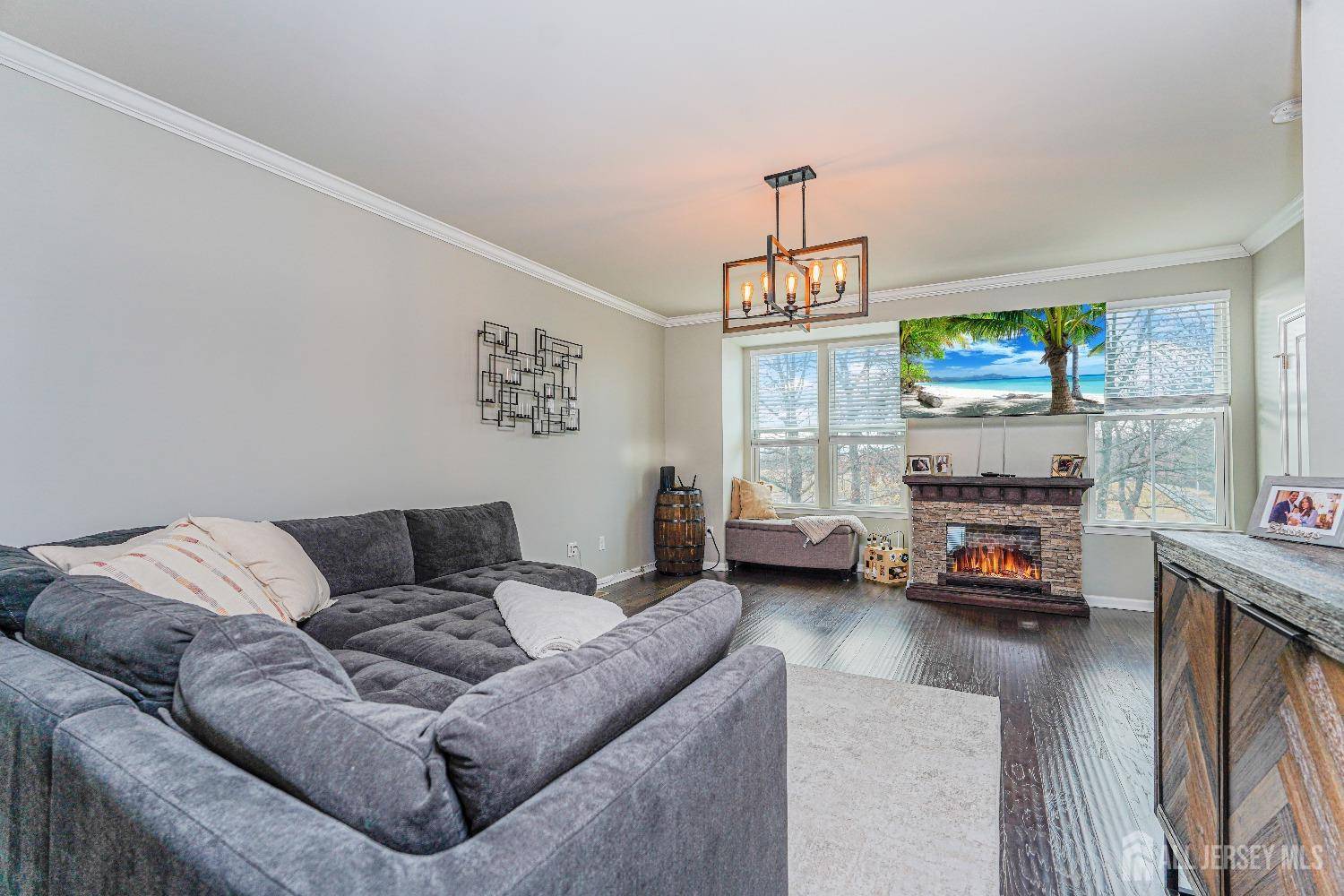 South Amboy, NJ 08879,606 Bayside CT