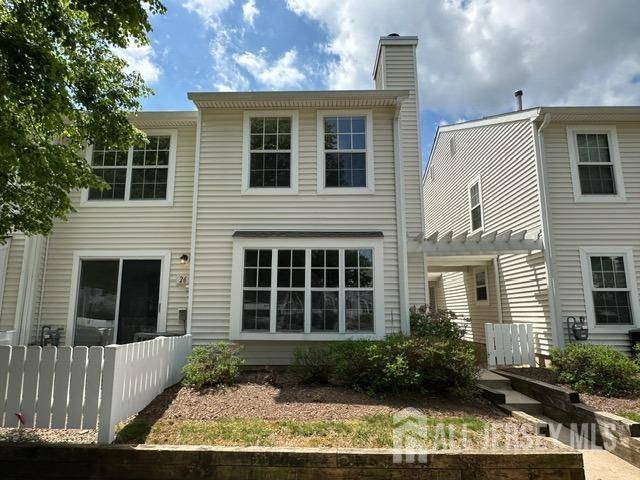 26 Almond DR, Franklin, NJ 08873
