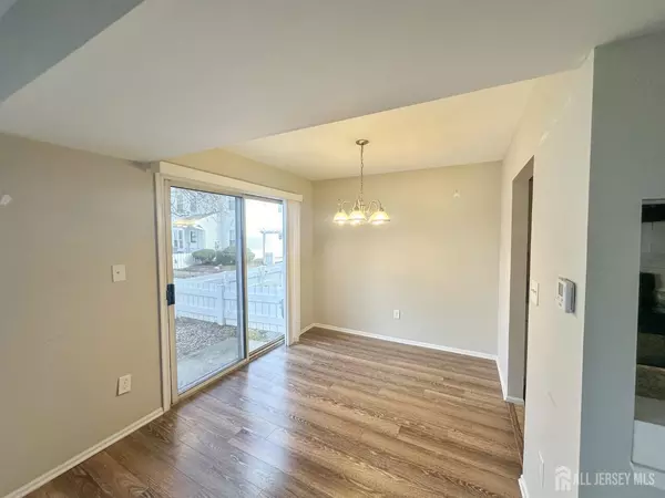 Franklin, NJ 08873,26 Almond DR