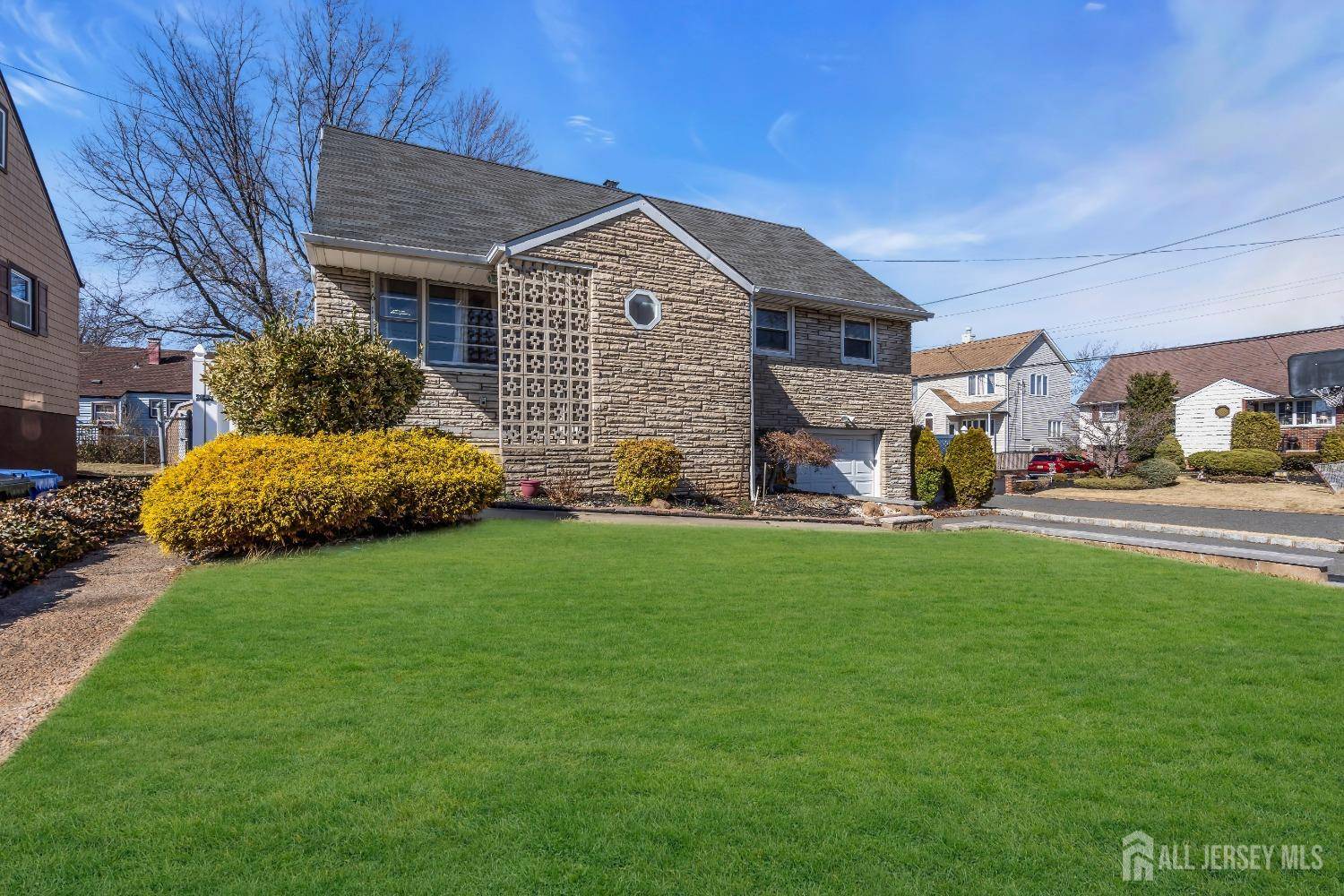 Menlo Park Terrace, NJ 08840,161 Jefferson ST