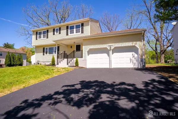 4 Harvey RD, South Brunswick, NJ 08852
