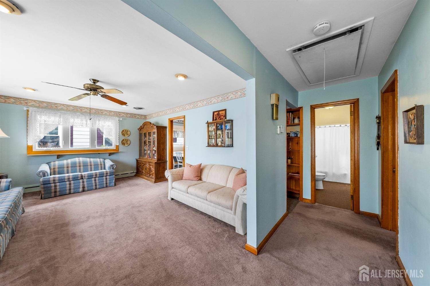 Hopelawn, NJ 08861,99 Lee AVE