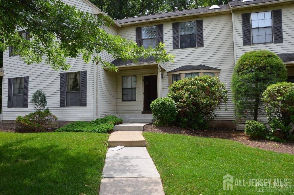 3302 Cricket CIR, Edison, NJ 08820