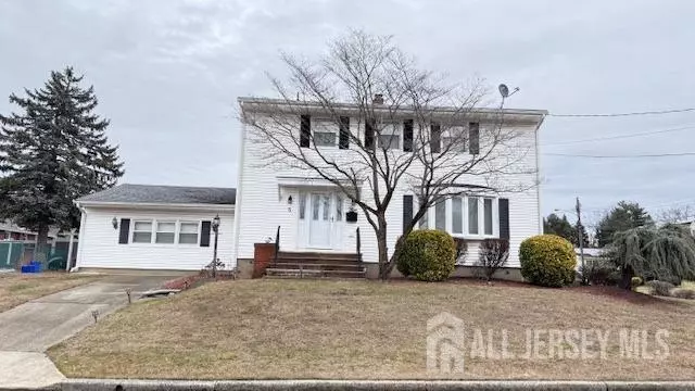 Sayreville, NJ 08872,5 Bernadine ST