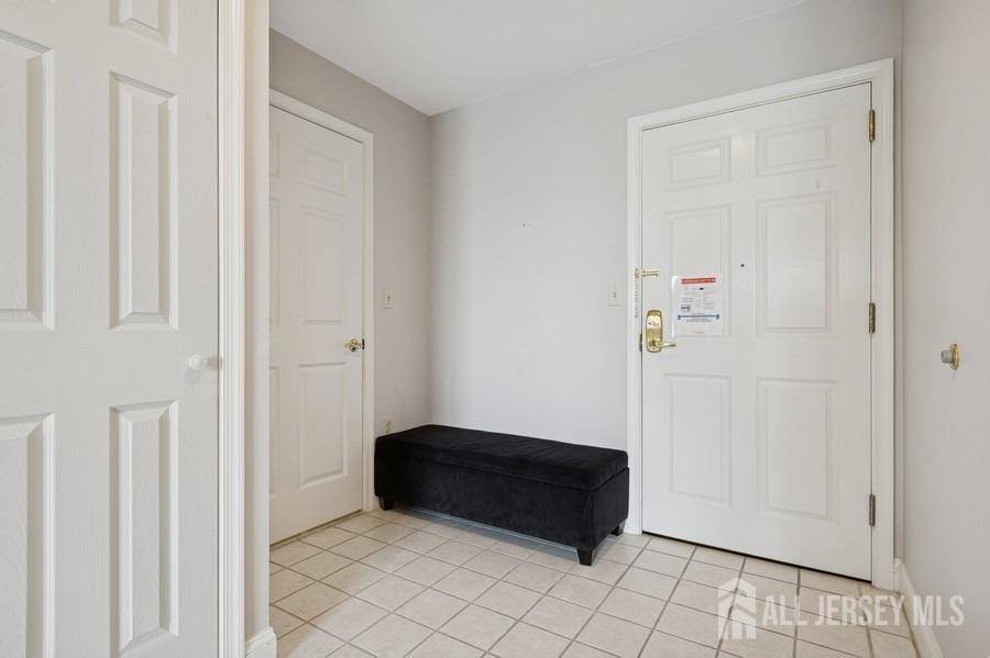 Plainsboro, NJ 08540,2335 windrow DR